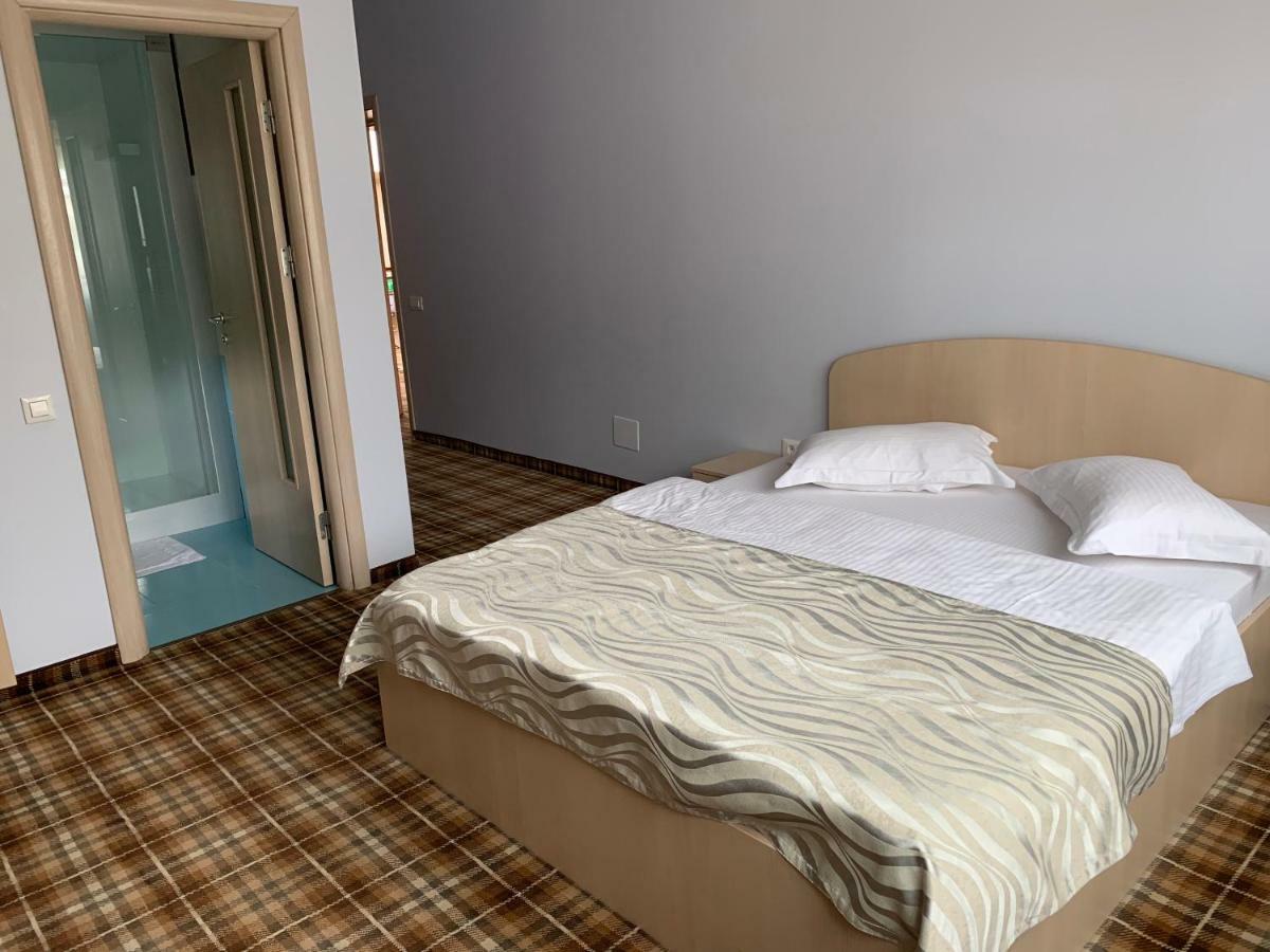 Vila Curcubeu Buşteni Exterior foto