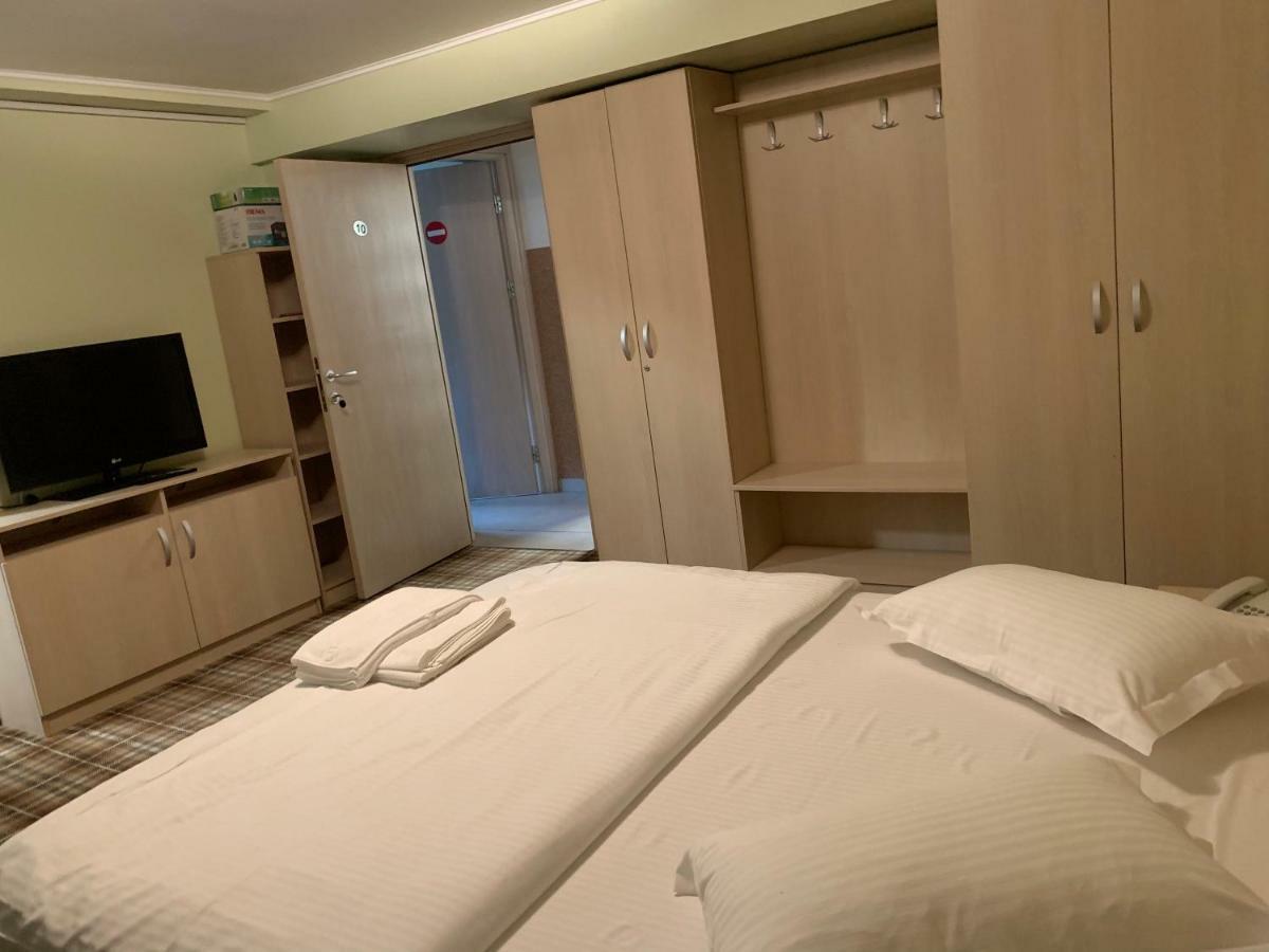 Vila Curcubeu Buşteni Exterior foto